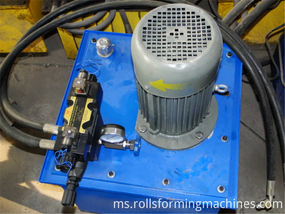 Mesin roll membentuk 950 langkah 05 950 step tile roll forming machine 05